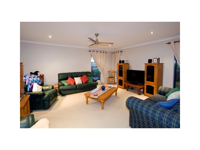 43 Paynters Pocket Avenue, Palmwoods QLD 4555