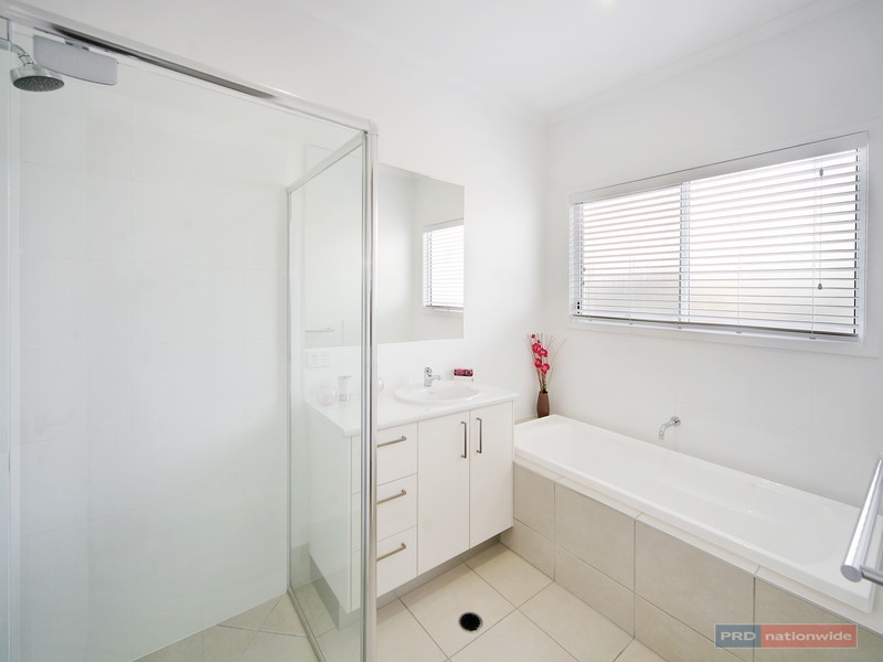 17 Ellis street, Mountain Creek QLD 4557