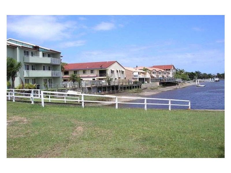 5/4 Yallanga pl, Mooloolaba QLD 4557