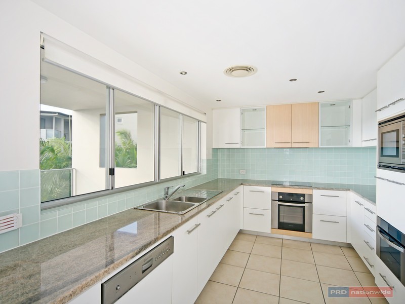 71/7 Grand Parade, Kawana Island QLD 4575