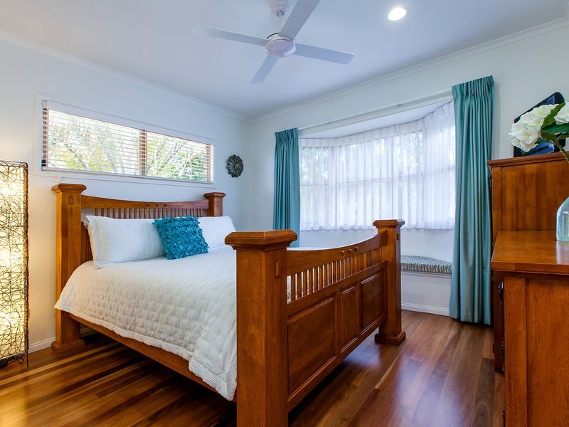 91 Karawatha Drive, Mountain Creek QLD 4557
