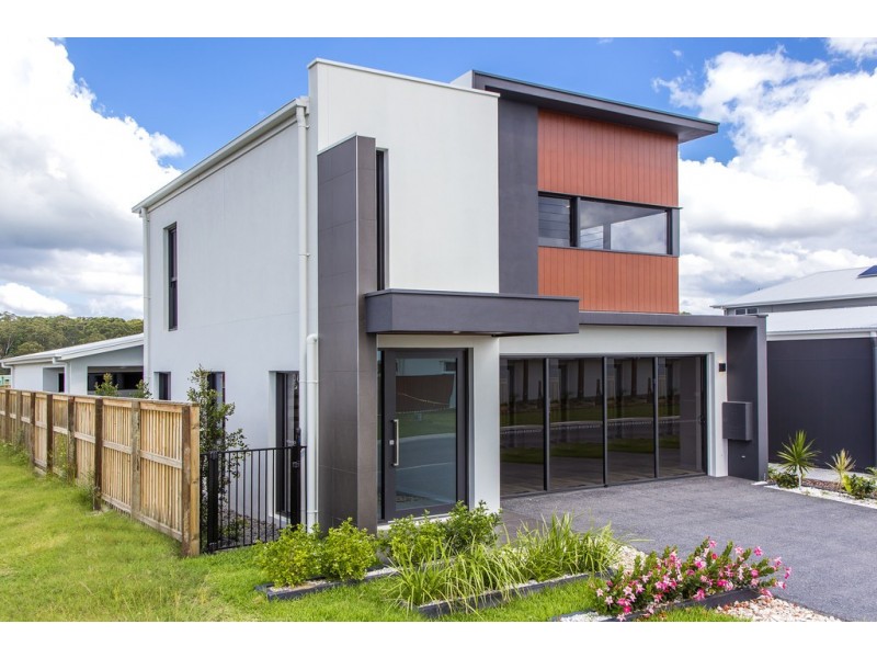 18 Vincent Avenue, Sippy Downs QLD 4556