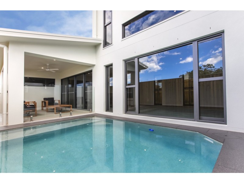 18 Vincent Avenue, Sippy Downs QLD 4556