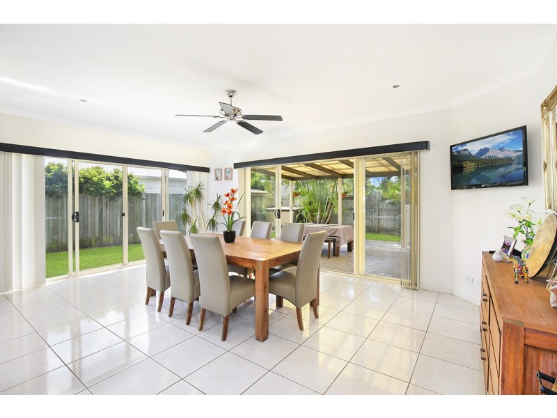 2 Fernleaf Court, Currimundi QLD 4551