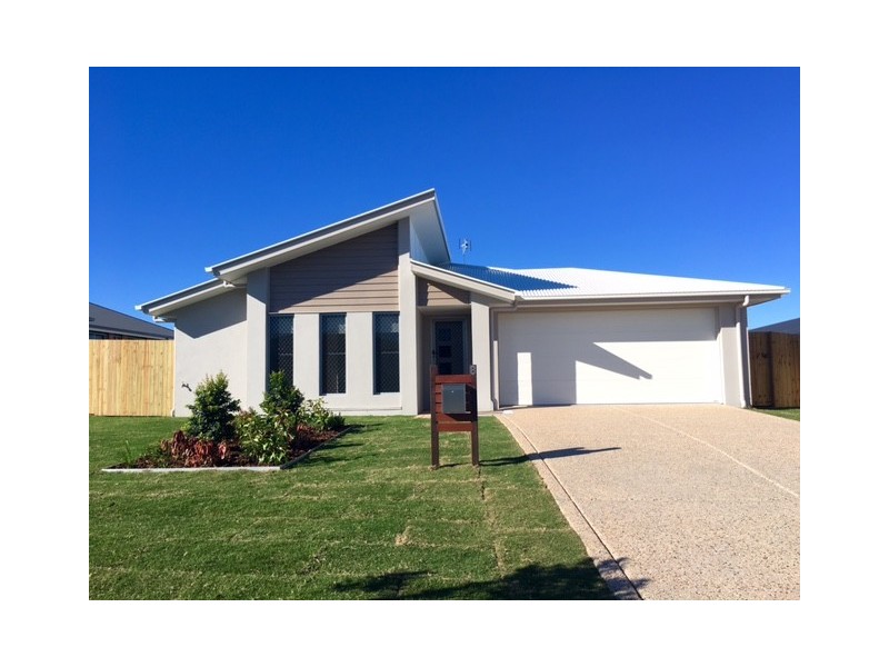 8 Hutchins Street, Bli Bli QLD 4560