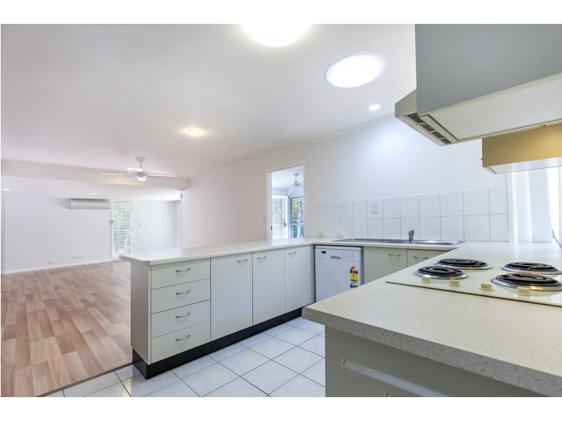 1/16 Lakeshore Avenue, Buderim QLD 4556