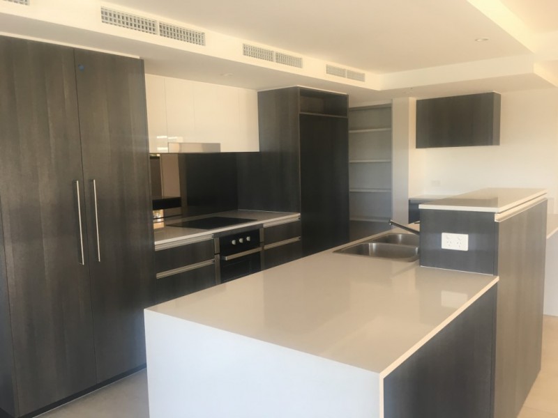 1 Fiji Court, Kawana Island QLD 4575