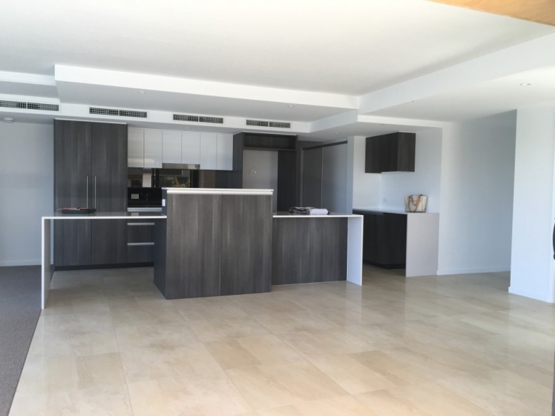 1 Fiji Court, Kawana Island QLD 4575