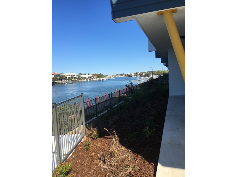 1 Fiji Court, Kawana Island QLD 4575