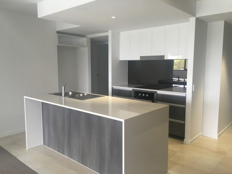 1 Fiji Court, Kawana Island QLD 4575