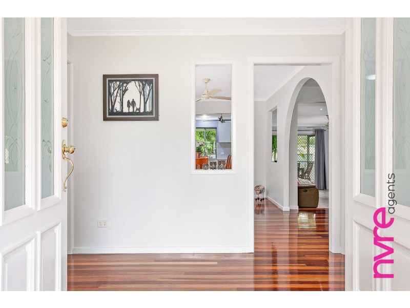 24 Cotswold Street, Morayfield QLD 4506