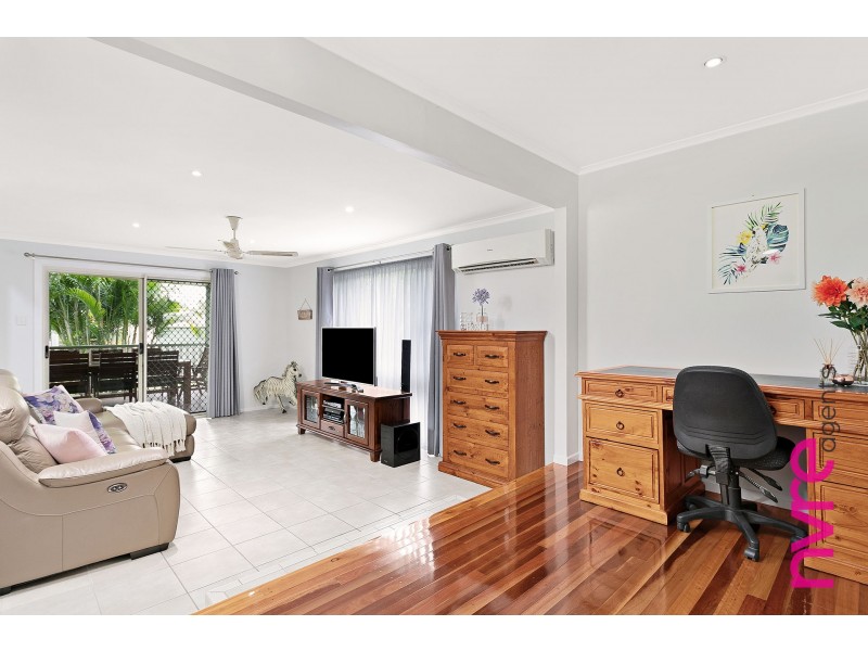 24 Cotswold Street, Morayfield QLD 4506