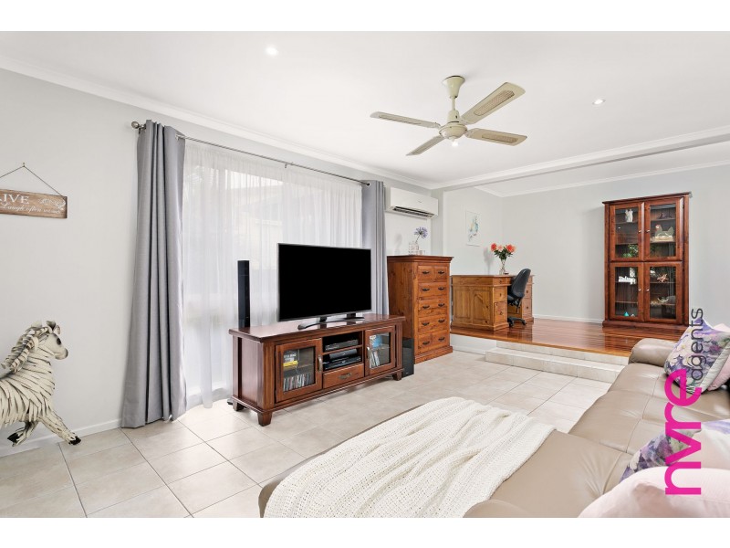 24 Cotswold Street, Morayfield QLD 4506