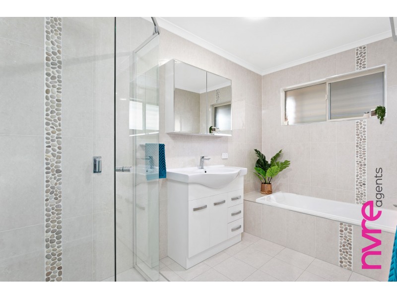 24 Cotswold Street, Morayfield QLD 4506