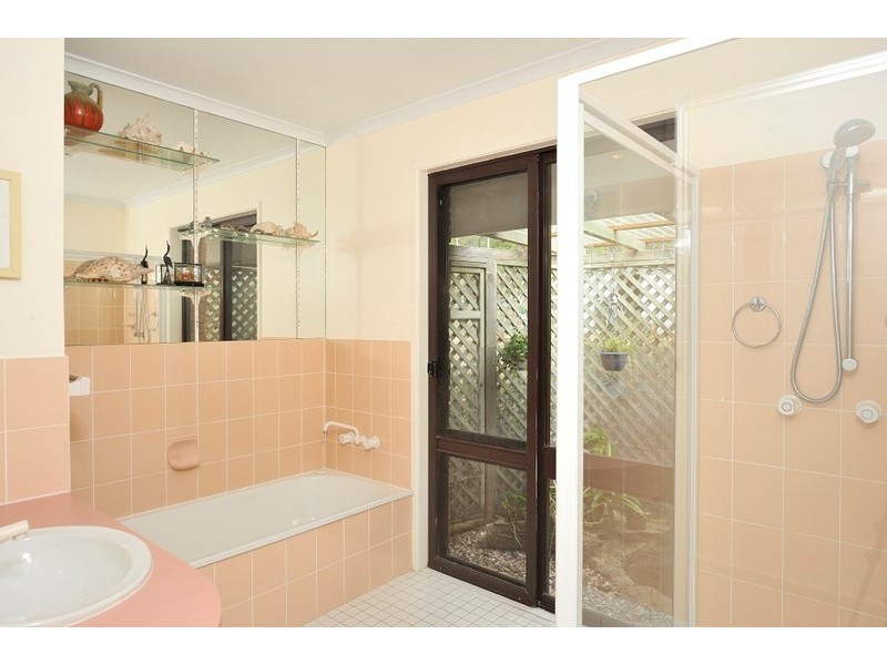 359 Raynbird Road, Narangba QLD 4504