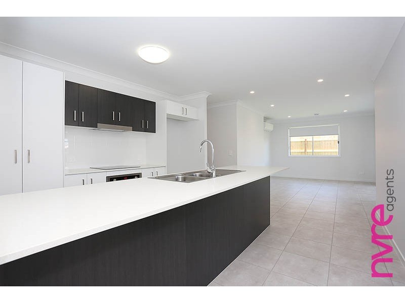 60 Greenhaven Circuit, Narangba QLD 4504