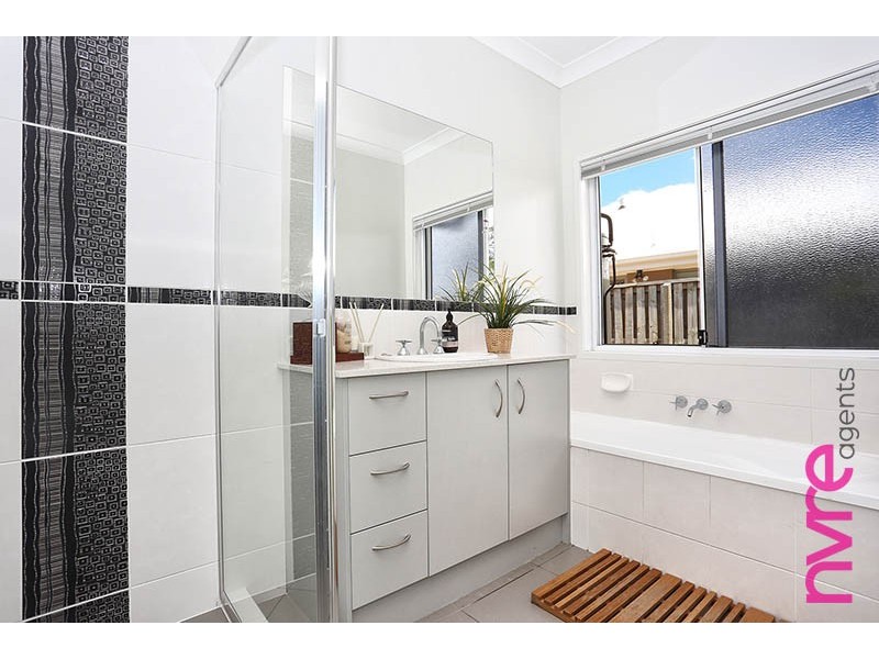 5 Angophora Close, Narangba QLD 4504