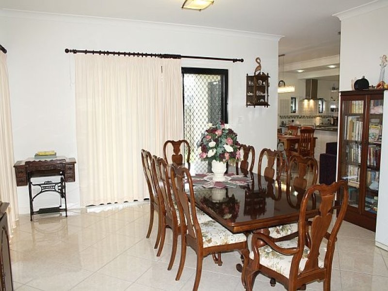 27 Maidenhair Drive, Narangba QLD 4504