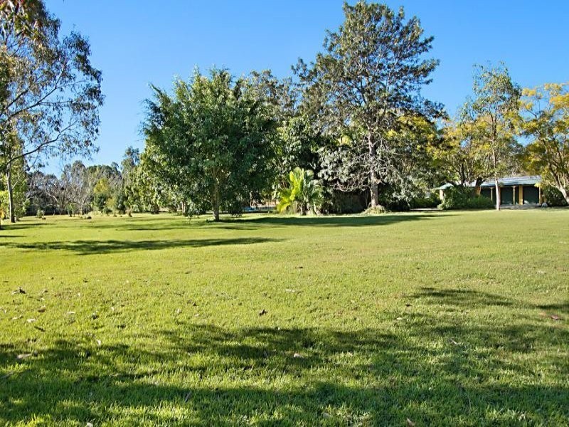 8-12 Mavis Road, Morayfield QLD 4506