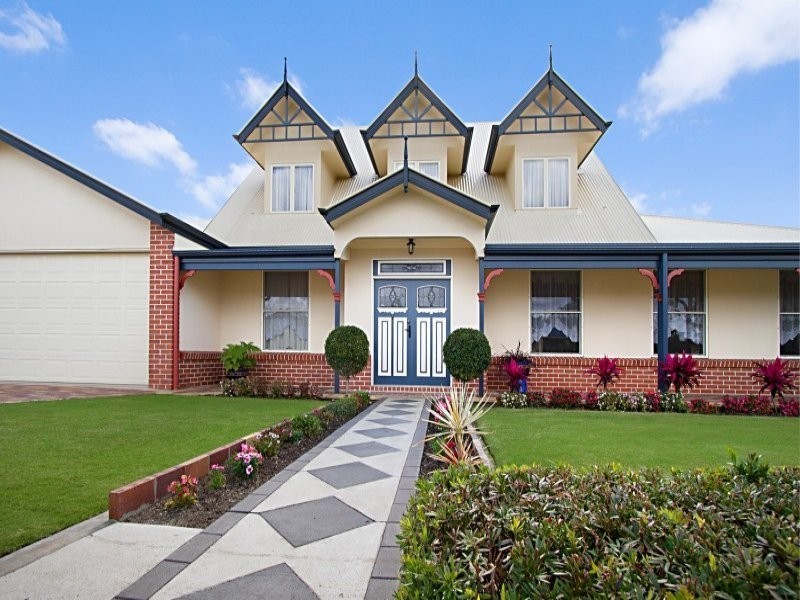 15 White Cedar Place, Narangba QLD 4504