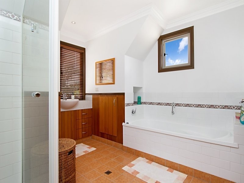 15 White Cedar Place, Narangba QLD 4504