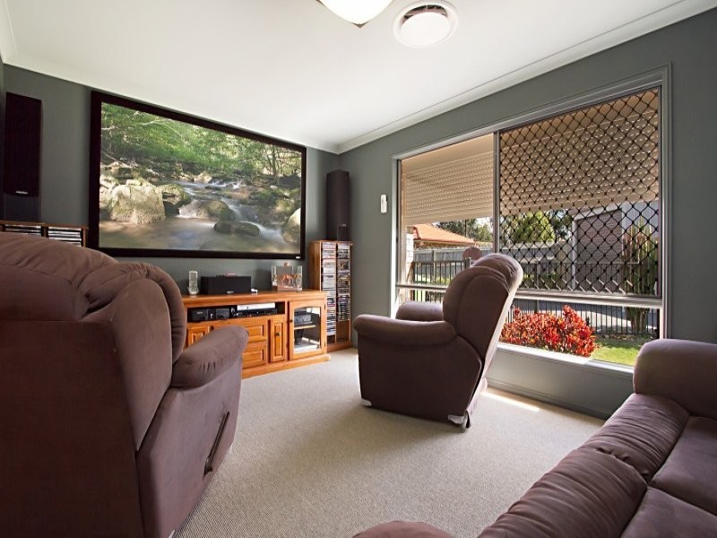 10 Elmwood Court, Narangba QLD 4504