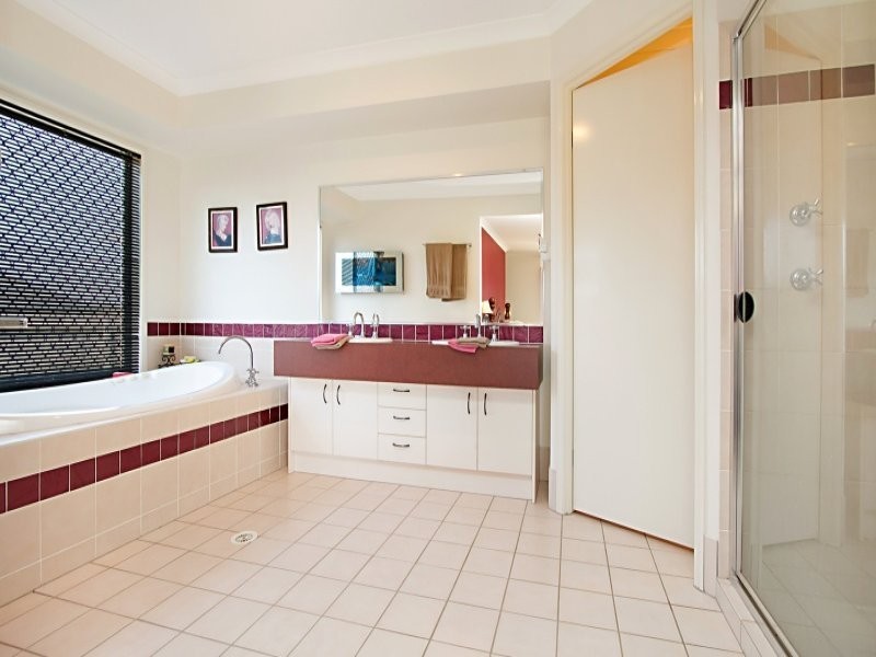 10 Elmwood Court, Narangba QLD 4504