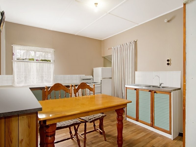 73 Pumicestone Road, Caboolture QLD 4510