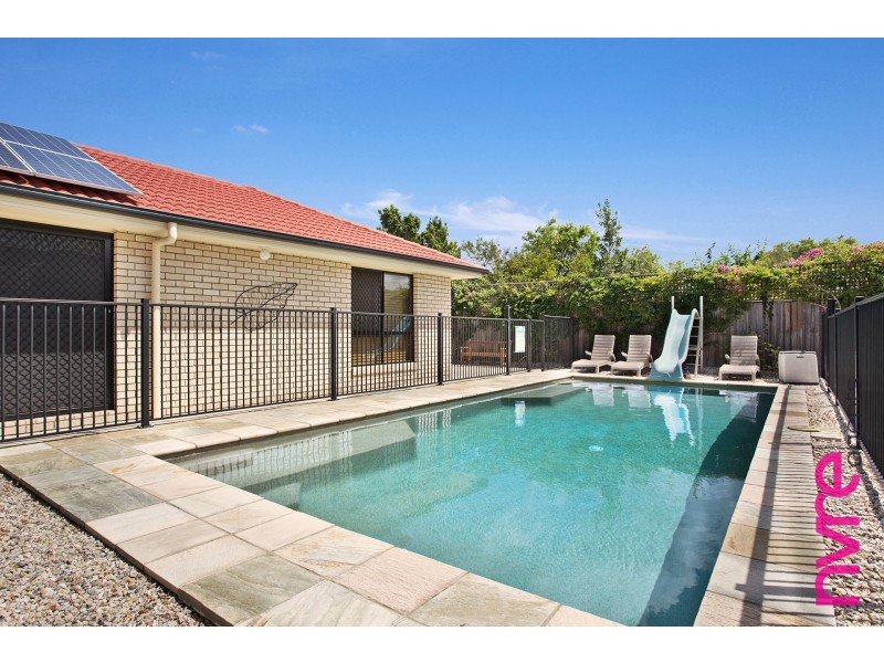 18 Cootamundra Crescent, Narangba QLD 4504