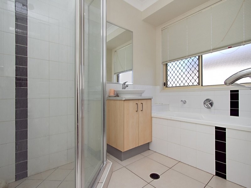 6 Peggy Road, Bellmere QLD 4510