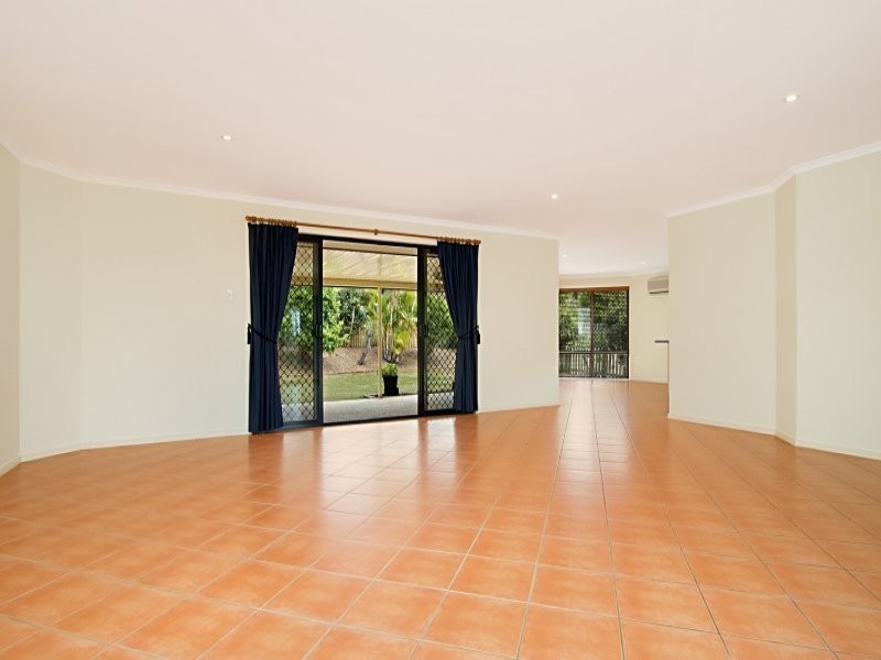 28 Palmer Place, Narangba QLD 4504