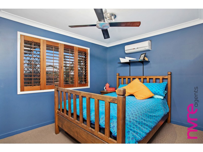 15 Raffindale Ave, Dakabin QLD 4503