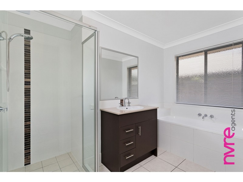 7 Coronata Crescent, Narangba QLD 4504