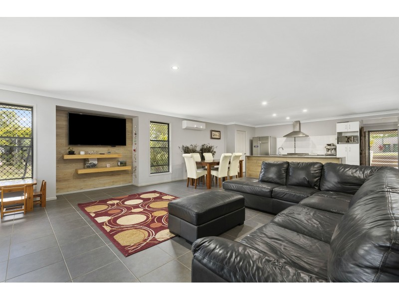 99 Bridges Road, Morayfield QLD 4506
