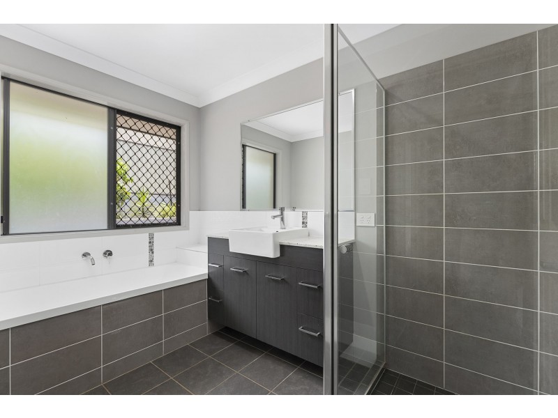 99 Bridges Road, Morayfield QLD 4506