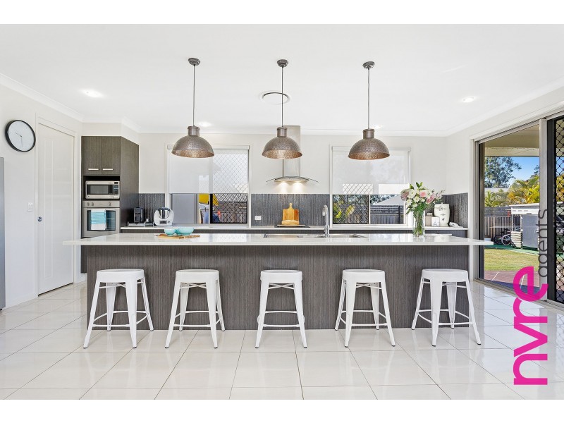 8 Firewheel Place, Narangba QLD 4504