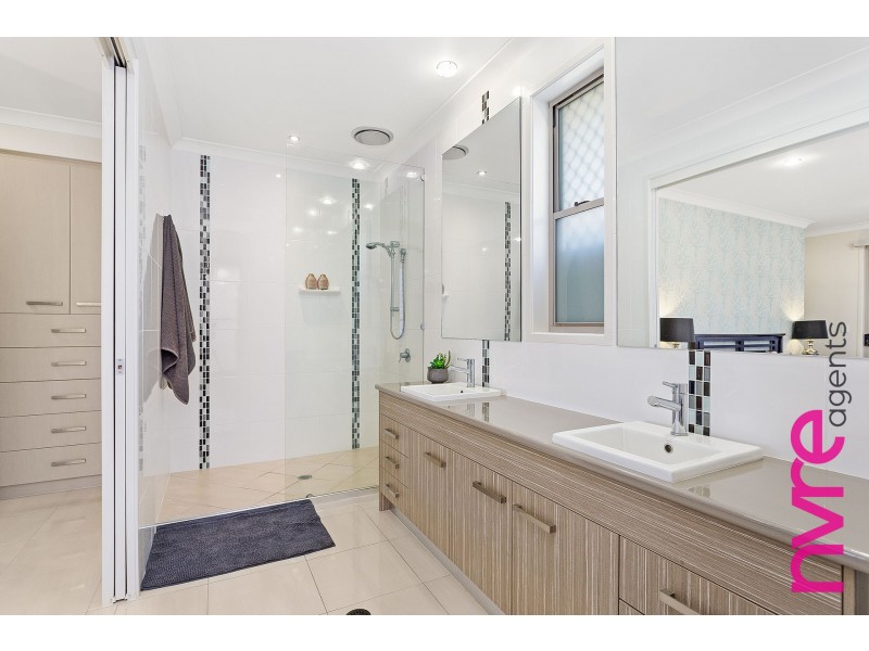 8 Firewheel Place, Narangba QLD 4504