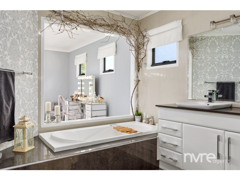 1 Fantail Crescent, Mango Hill QLD 4509