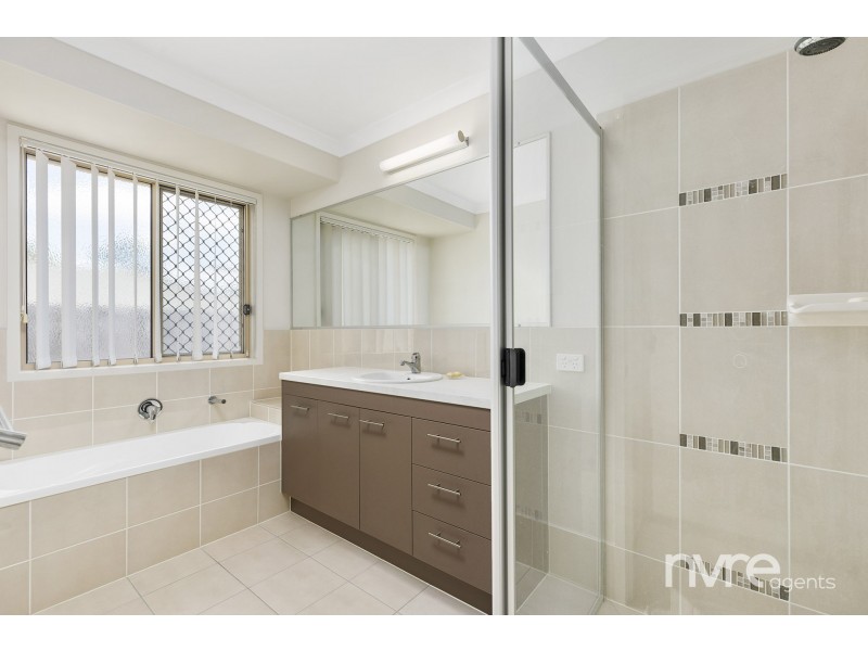 6 Ord Close, Morayfield QLD 4506
