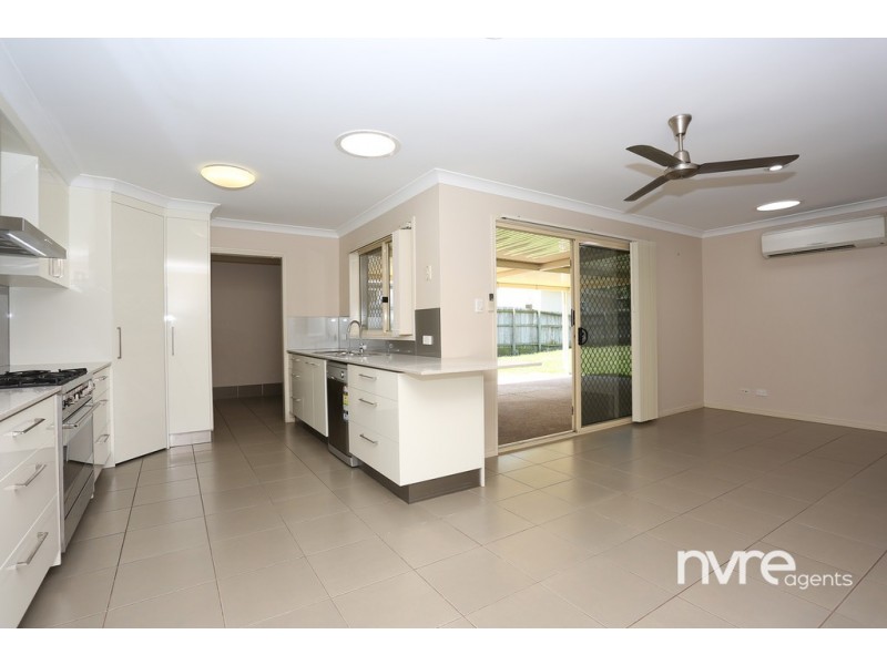 39 Summerhill Drive, Morayfield QLD 4506