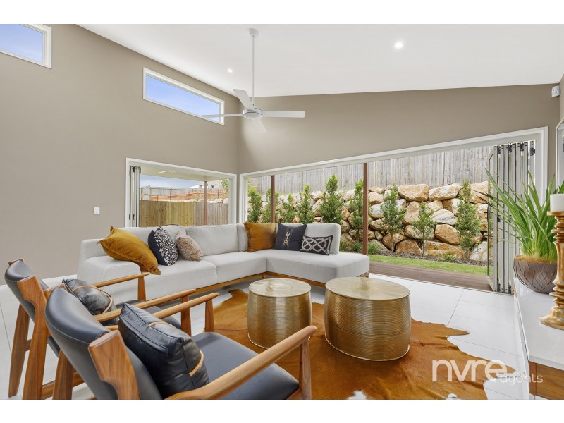33 Jinibara Crescent, Narangba QLD 4504