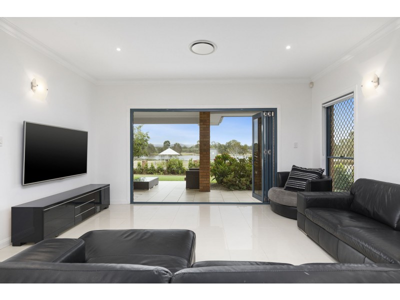 2 Saint Clair Court, Narangba QLD 4504