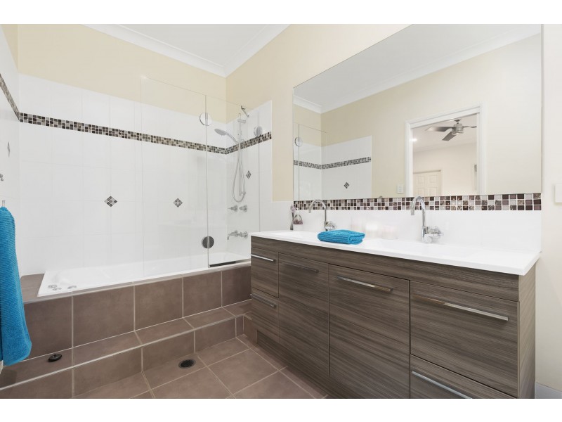 2-6 Kassandra Court, Narangba QLD 4504