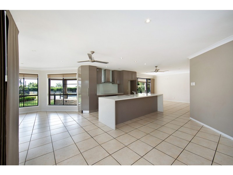 222 Nairn Road, Morayfield QLD 4506