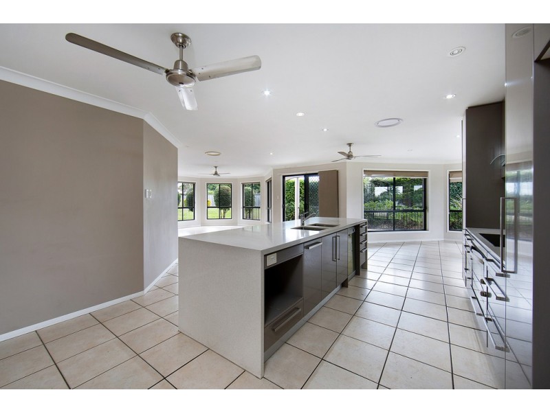 222 Nairn Road, Morayfield QLD 4506