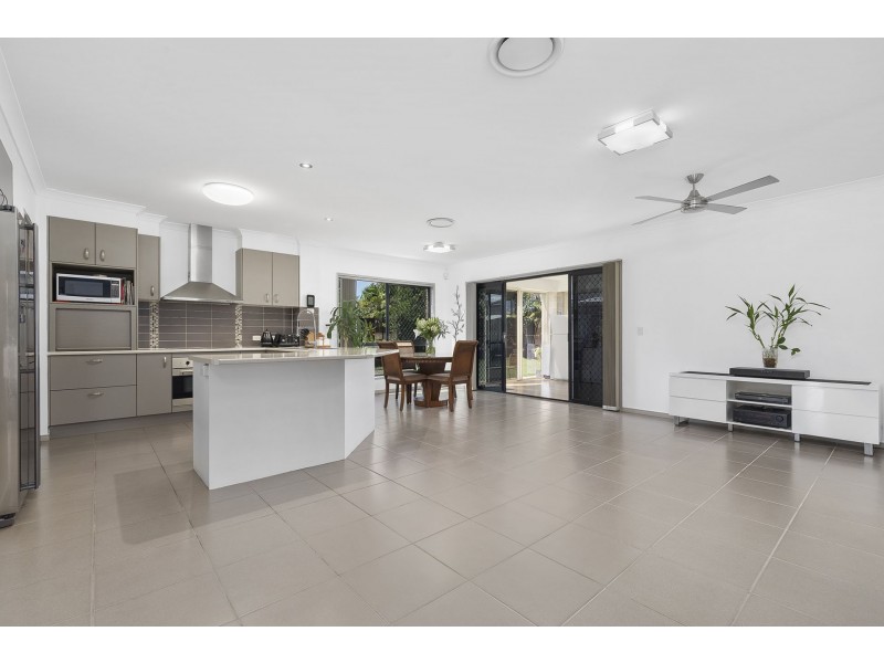 4 Borumba Court, Narangba QLD 4504