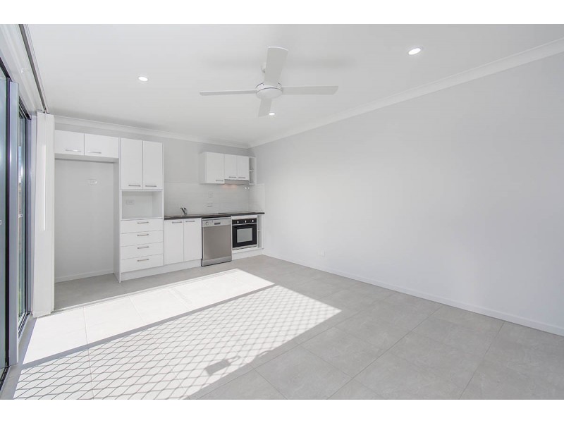 2/30 Beech Drive, Morayfield QLD 4506