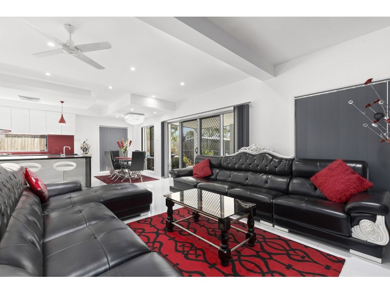 45 Greenhaven Circuit, Narangba QLD 4504