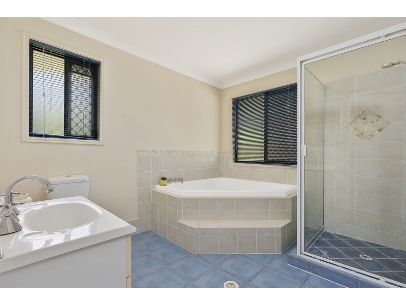 27 Cootamundra Crescent, Narangba QLD 4504