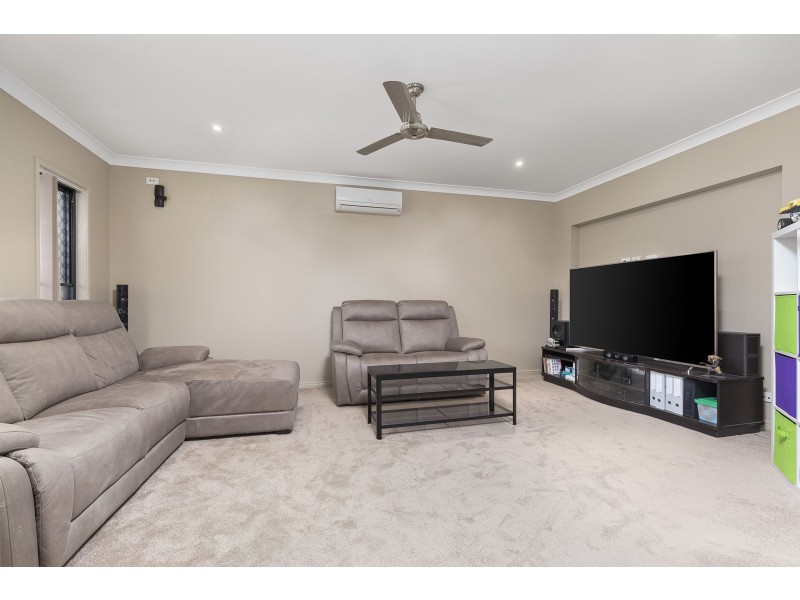 1 Toona Court, Narangba QLD 4504